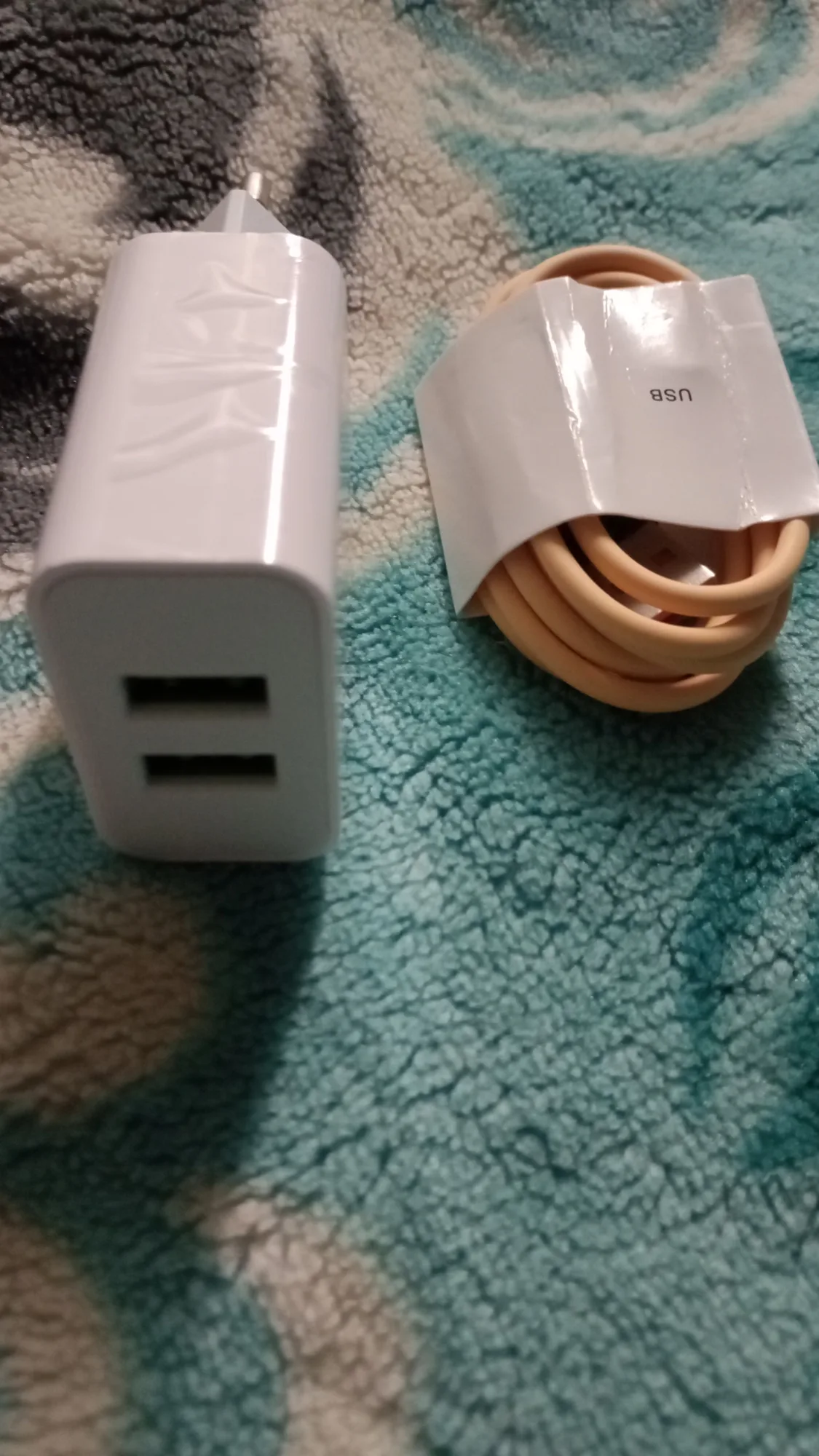 اكسسوارات الهاتف وملحقاتها